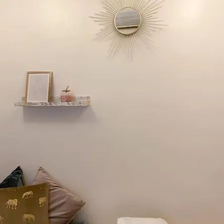 Cozy & Unique In Old Town アパート